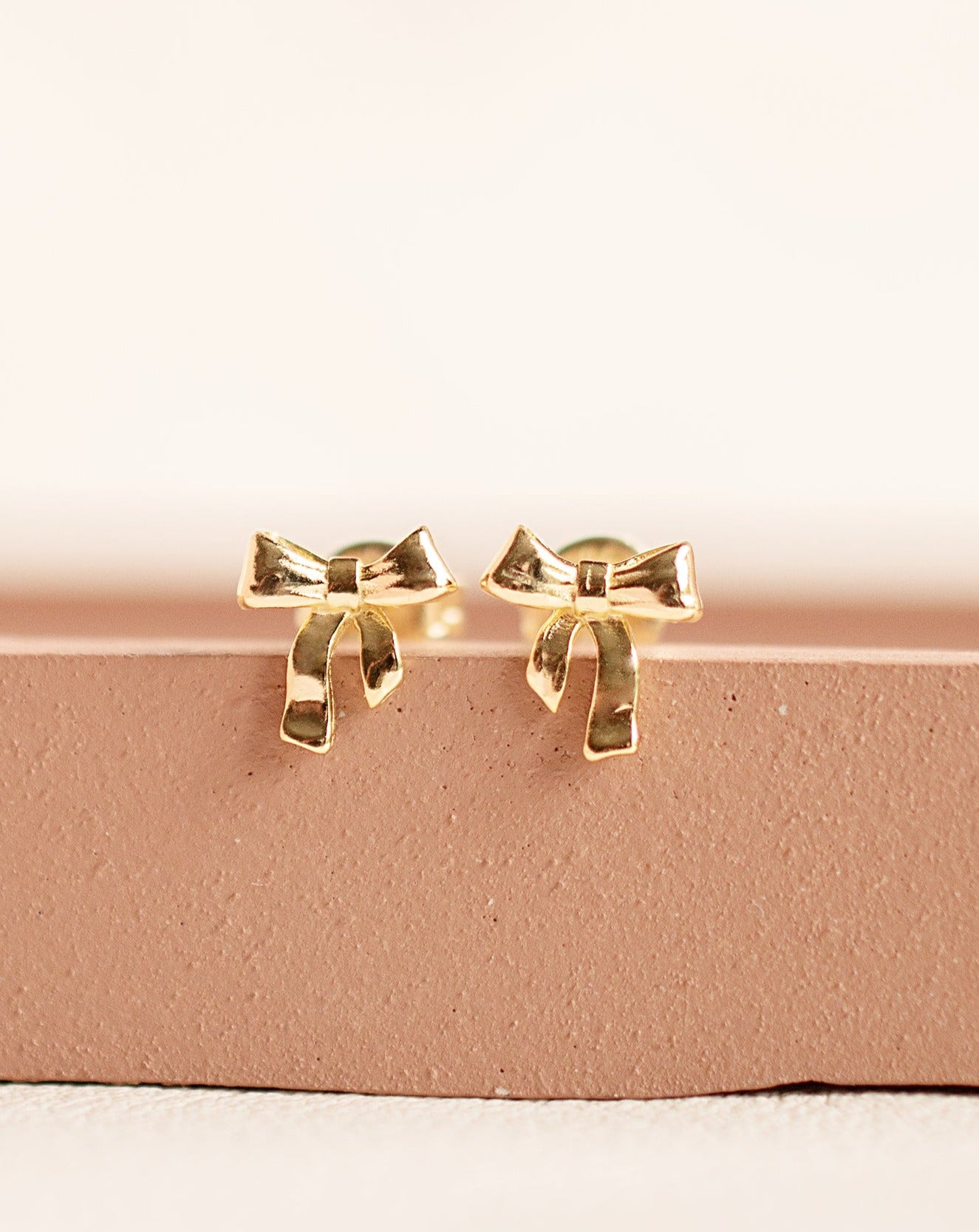 Bow Studs