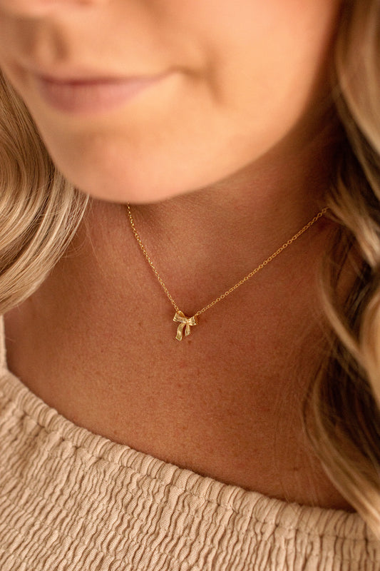 Bow Necklace