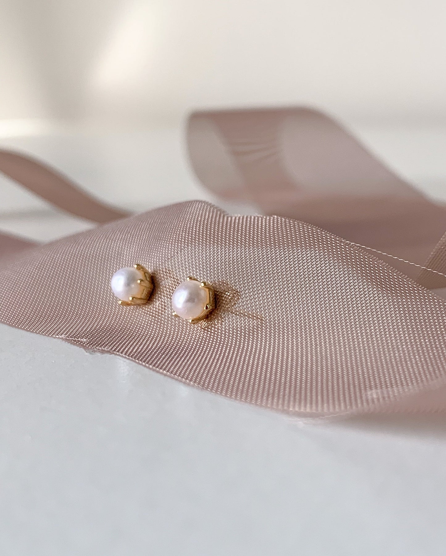 Pearl Prong Studs