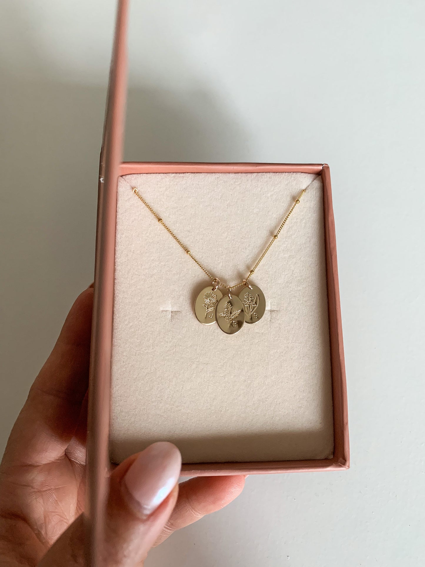 Petite Oval Necklace