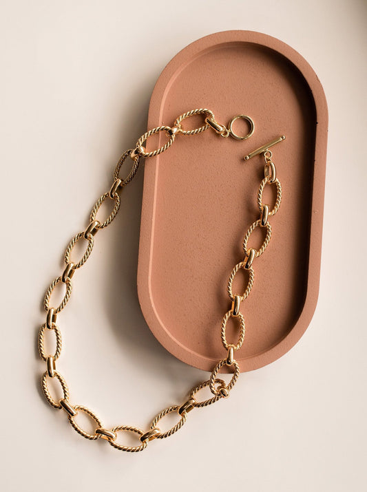 Twisted Oval Necklace